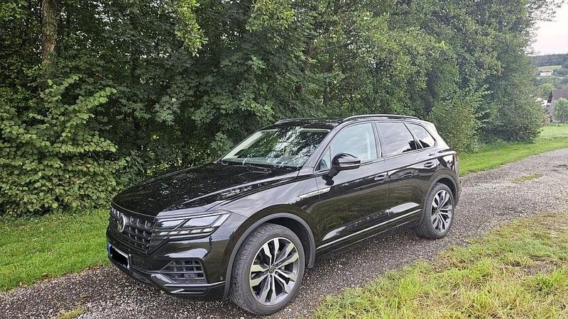 Schwarz Gebraucht 2018 VW Touareg Atmosphere SUV | 41.500 € (Fairer Preis) - Bild 1/4