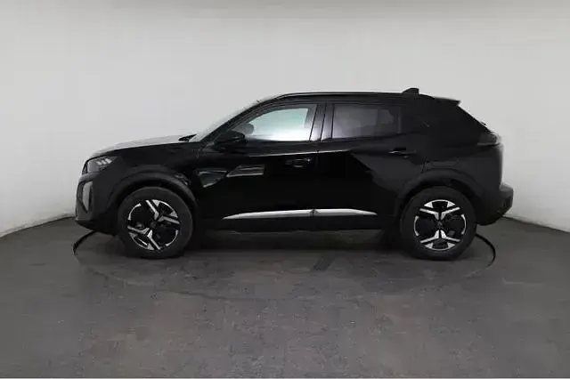 Neu Peugeot 2008 GTi 145 PS (106 kW) 2025 Schwarz, perla nera schwarz SUV
