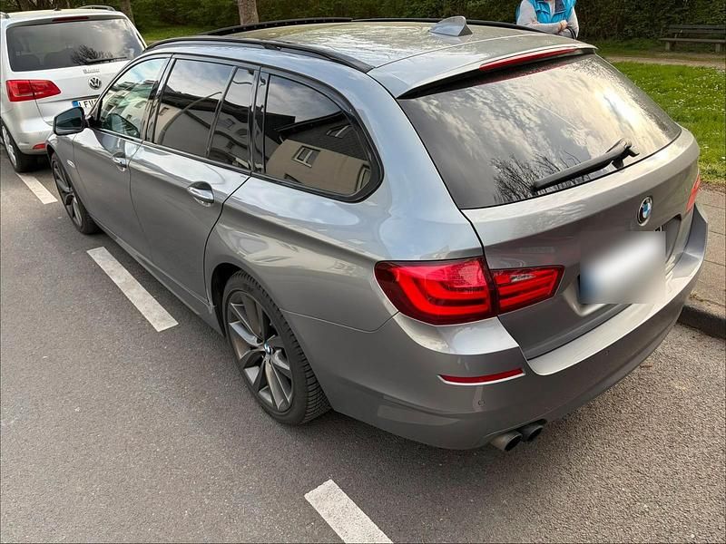 Gebraucht BMW 528 258 PS (189 kW) 2010 Grau Kombi