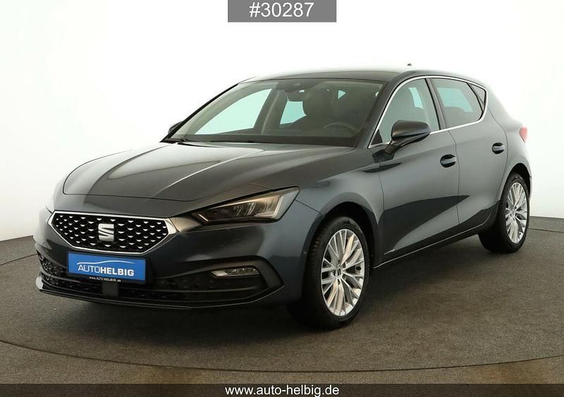 Grau Gebraucht 2022 Seat Leon XCELLENCE Limousine | 16.990 € (Fairer Preis) - Bild 1/4