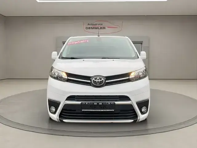 Gebraucht Toyota Proace Comfort 100 kW (136 PS) 2022 Weiß Van / Kleinbus