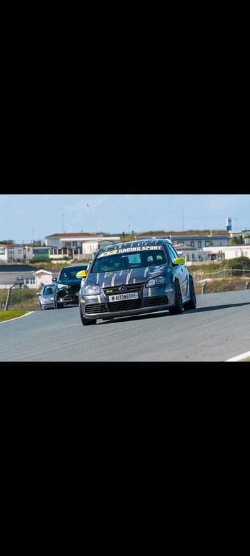 Gebraucht VW Golf V R 300 PS (220 kW) 2006 Silber Kleinwagen