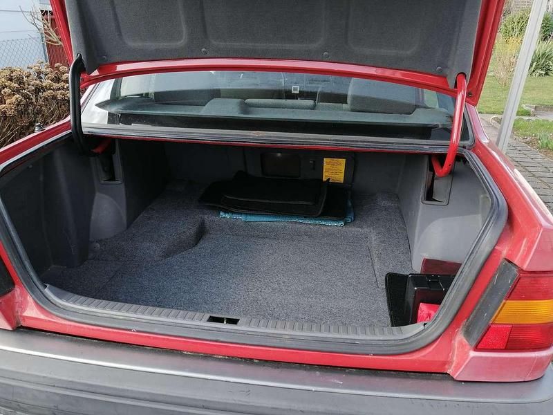 Gebraucht Volvo 940 131 PS (96 kW) 1990 Limousine