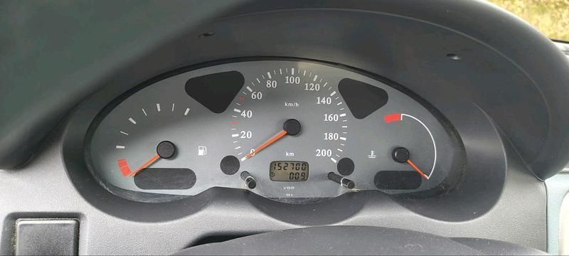 Gebraucht Nissan Micra 70 PS (51 kW) 2002 Silber Kleinwagen