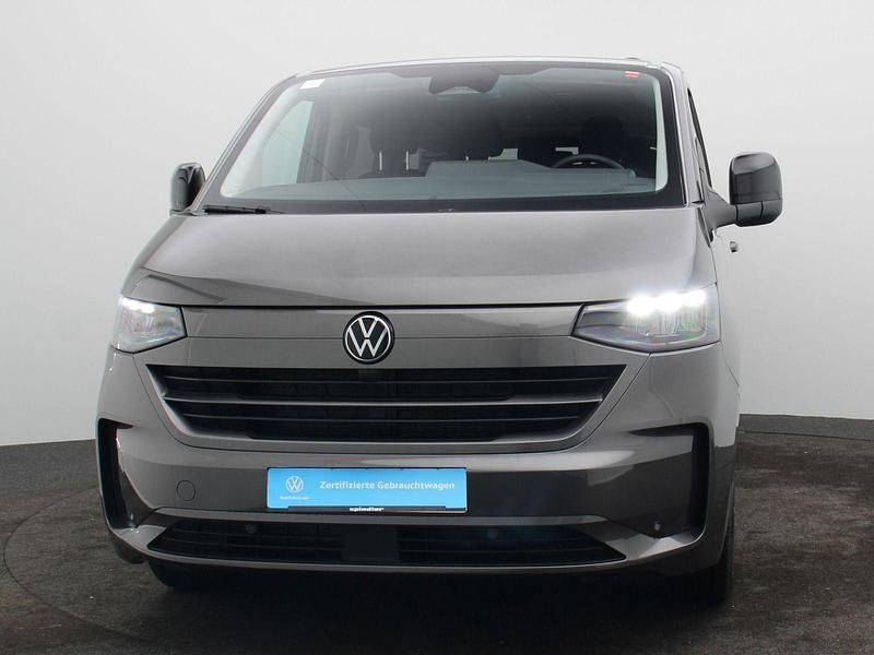 Gebraucht VW T7 Life 150 PS (110 kW) 2025 Grau Van