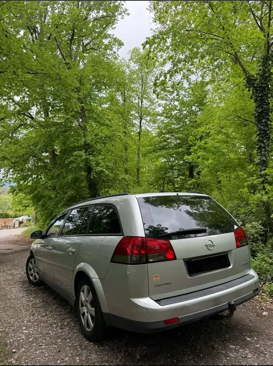 Gebraucht Opel Vectra 155 PS (114 kW) 2005 Silber Kombi