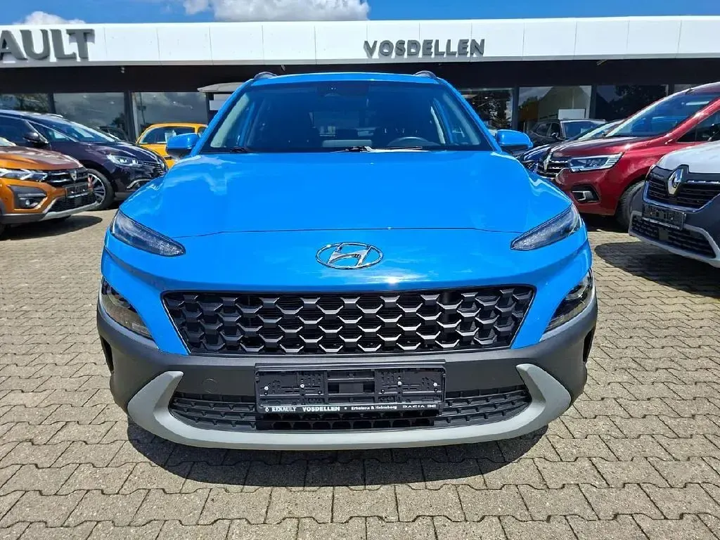 Gebraucht Hyundai Kona Edition 30 120 PS (88 kW) 2022 Surfy blue metallic SUV