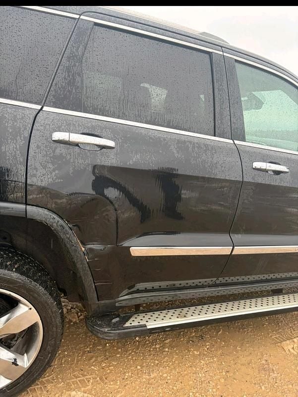 Second-hand Jeep Cherokee 2011 Negru SUV