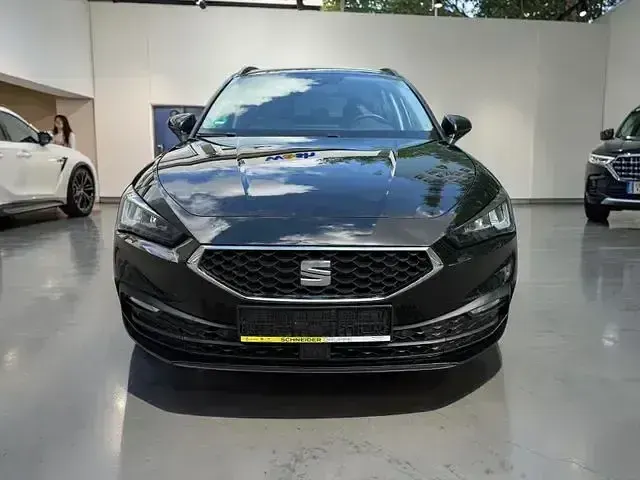 Second-hand Seat Leon Style 150 CP (110 kW) 2023 Negru Break