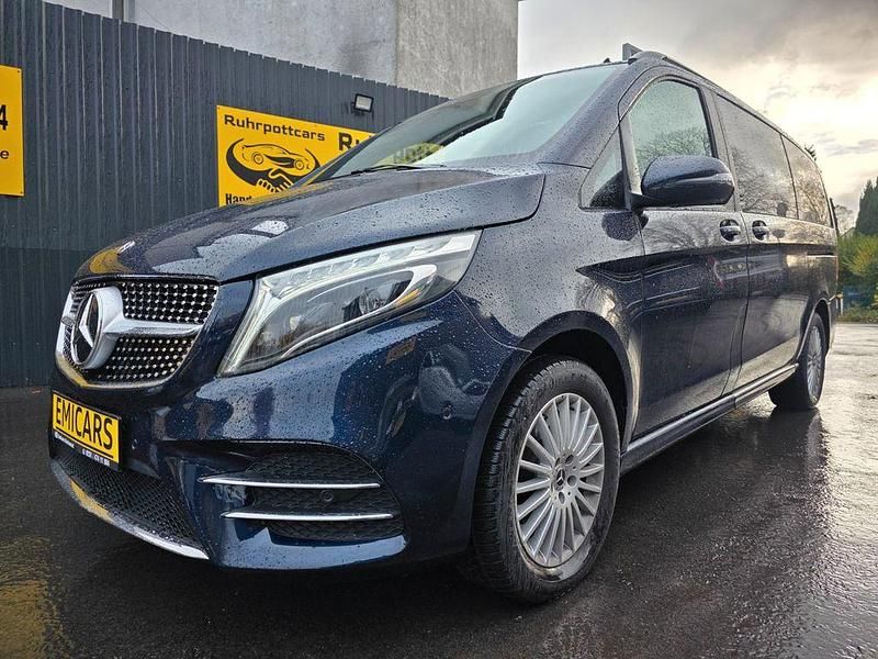 Blau Gebraucht 2019 Mercedes V250 AMG Van / Kleinbus | 41.590 € (Superpreis) - Bild 1/4