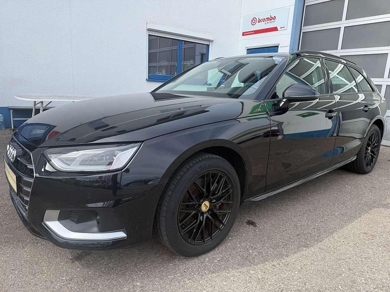 Używany Audi A4 Advanced 204 KM (150 kW) 2020 Czarny Kombi