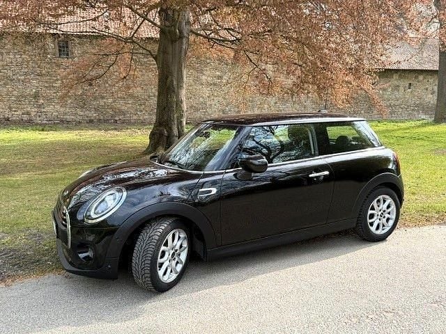 Second-hand Mini ONE 102 CP (75 kW) 2020 Negru Hatchback