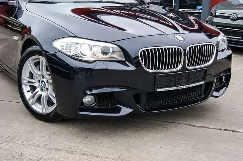 Gebraucht BMW 525 M Sport 218 PS (160 kW) 2013 Carbonschwarz Limousine