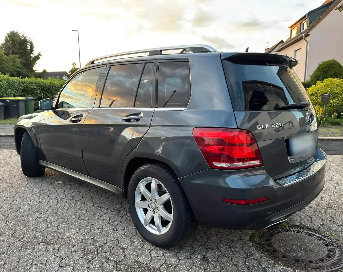 Gebraucht Mercedes GLK220 170 PS (125 kW) 2015 Grau SUV
