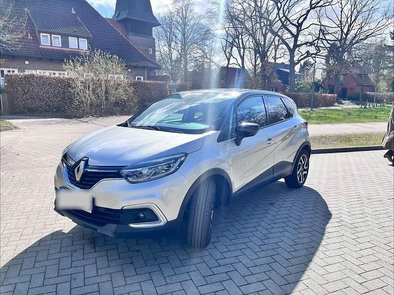 Gebraucht Renault Captur Bose Edition 90 PS (66 kW) 2018 Silber SUV