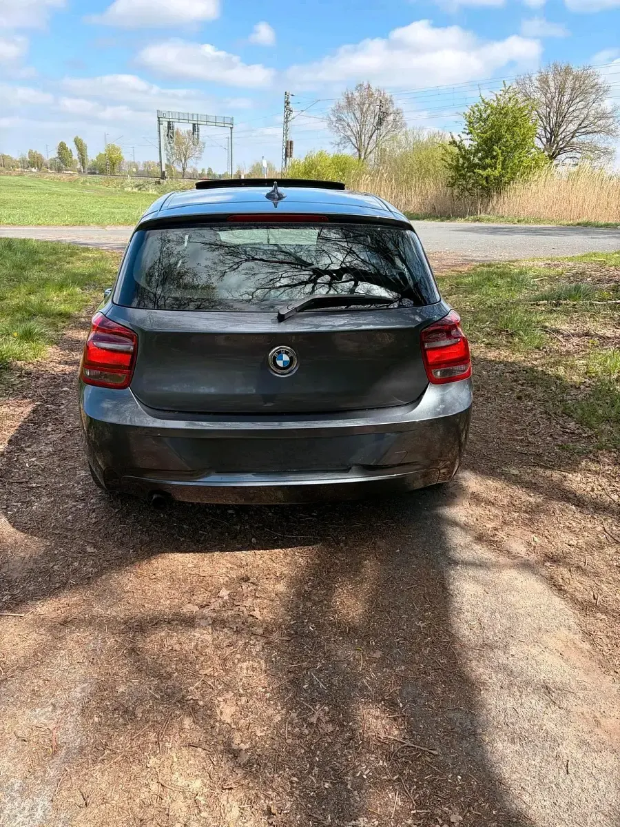 Brugt BMW 114 2012 Grå Hatchback