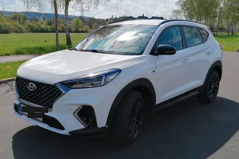 Weiß Gebraucht 2019 Hyundai Tucson N Line SUV | 25.900 € (Etwas zu teuer) - Bild 1/4