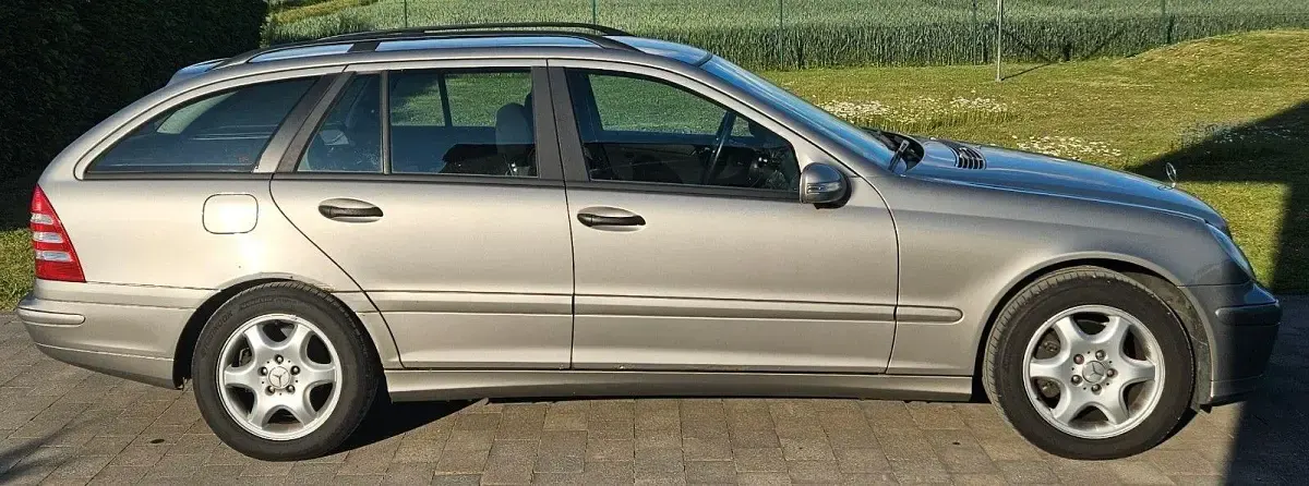 Gebraucht Mercedes C200 Classic 122 PS (89 kW) 2006 Silber Limousine