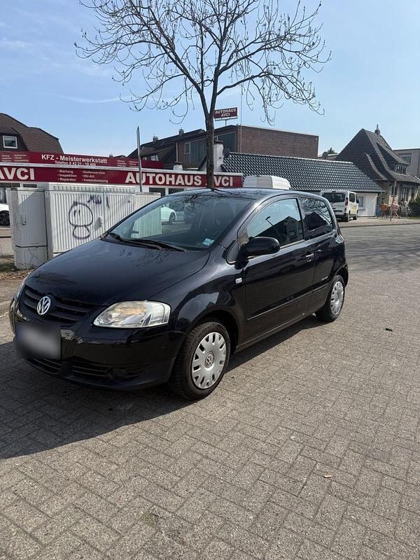 Gebraucht VW Fox Refresh 54 PS (39 kW) 2009 Schwarz Kleinwagen