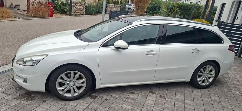 Weiß Gebraucht 2011 Peugeot 508 Allure Kombi | 4.800 € (Etwas zu teuer) - Bild 1/4