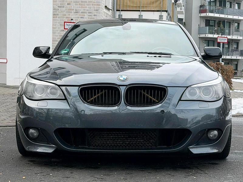 Gebraucht BMW 530 M Sport 235 PS (172 kW) 2009 Grau Kombi