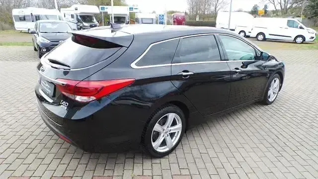 Gebraucht Hyundai i40 Premium 165 PS (121 kW) 2016 Andere Limousine