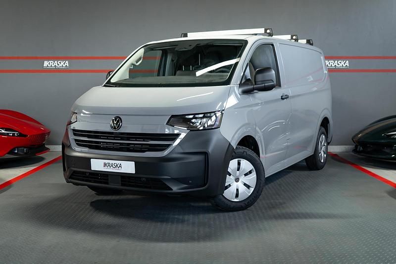 Neu VW T6.1 100 kW (136 PS) 2026 Stone grey Van