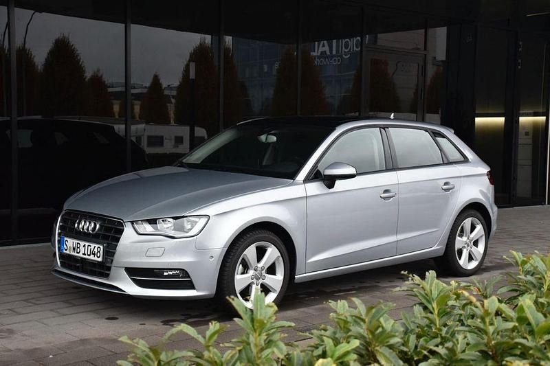 Silber Gebraucht 2014 Audi A3 Sport Limousine | 15.800 € (Fairer Preis) - Bild 1/4