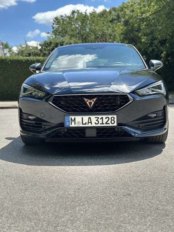 Schwarz Gebraucht 2023 Cupra Leon VZ Limousine | 32.499 € (Fairer Preis) - Bild 1/4