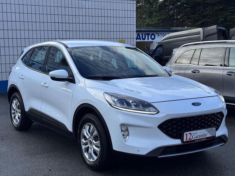 Używany Ford Kuga Cool & Connect 120 KM (88 kW) 2021 Biały SUV