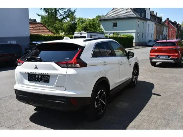 Gebraucht Mitsubishi Eclipse Cross 188 PS (138 kW) 2022 Andenweiss (s) SUV