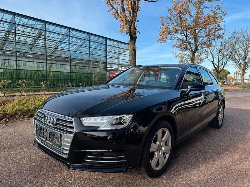 Brillantschwarz Gebraucht 2017 Audi A4 Sport Kombi | 16.950 € (Guter Preis) - Bild 1/4