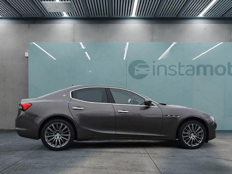 Gebraucht Maserati Ghibli 349 PS (256 kW) 2021 Grau Coupé