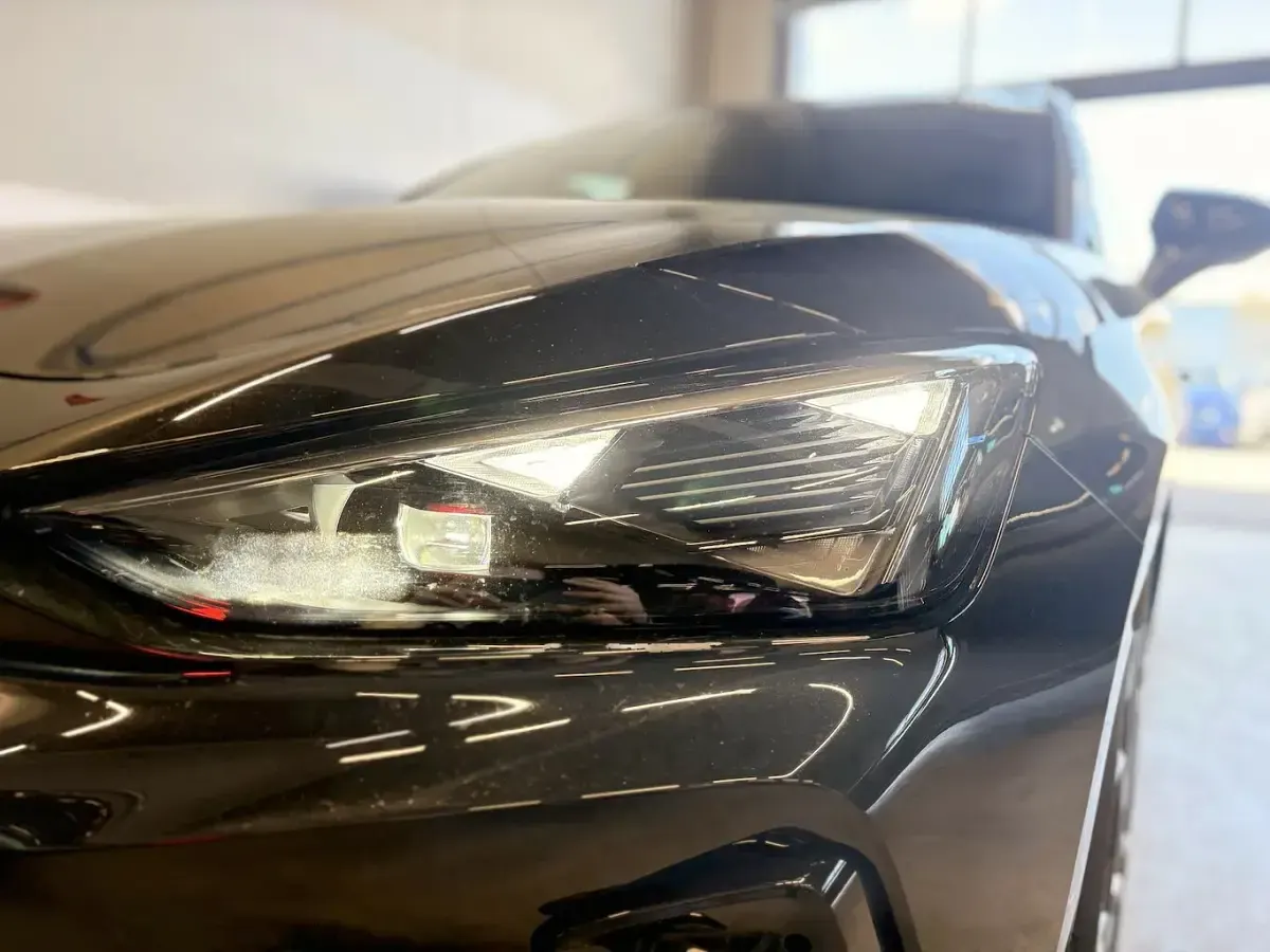 Używany Cupra Leon 204 KM (150 kW) 2025 Czarny Kombi
