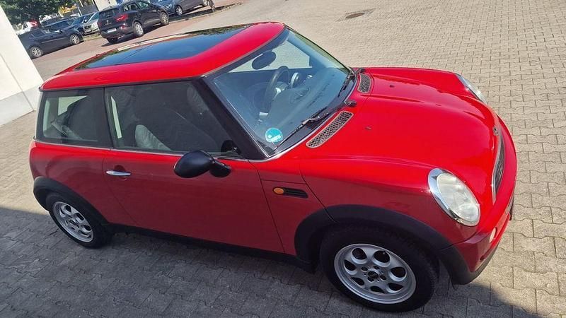 Usata Mini ONE 90 CV (66 kW) 2002 Rosso Utilitaria