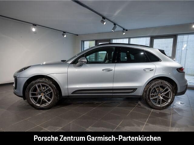 Gebraucht Porsche Macan 265 PS (194 kW) 2024 Dolomitsilbermetallic SUV
