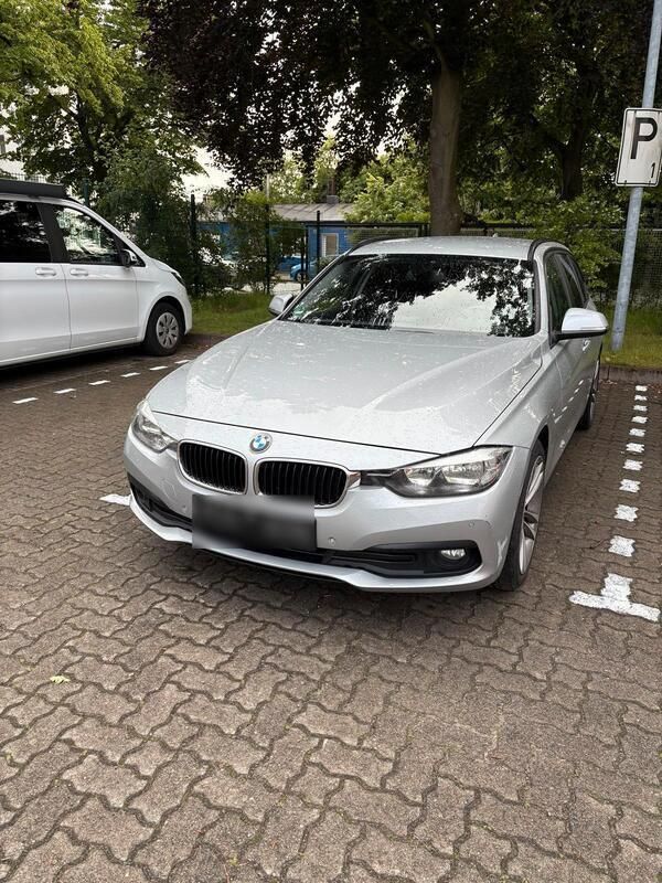 Silber Gebraucht 2016 BMW 318 Kombi | 7.499 € (Superpreis) - Bild 1/4