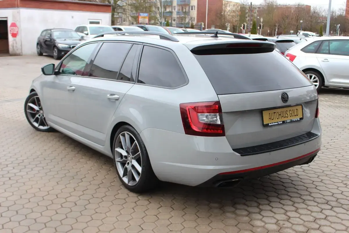 Gebraucht Skoda Octavia RS 184 PS (135 kW) 2018 Grau Kombi