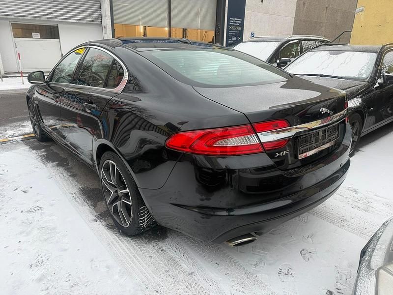 Gebraucht Jaguar XF 240 PS (176 kW) 2011 Schwarz Limousine