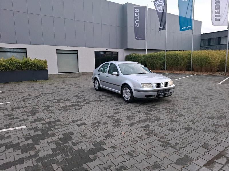 Gebraucht VW Bora 90 PS (66 kW) 2000 Silber Limousine