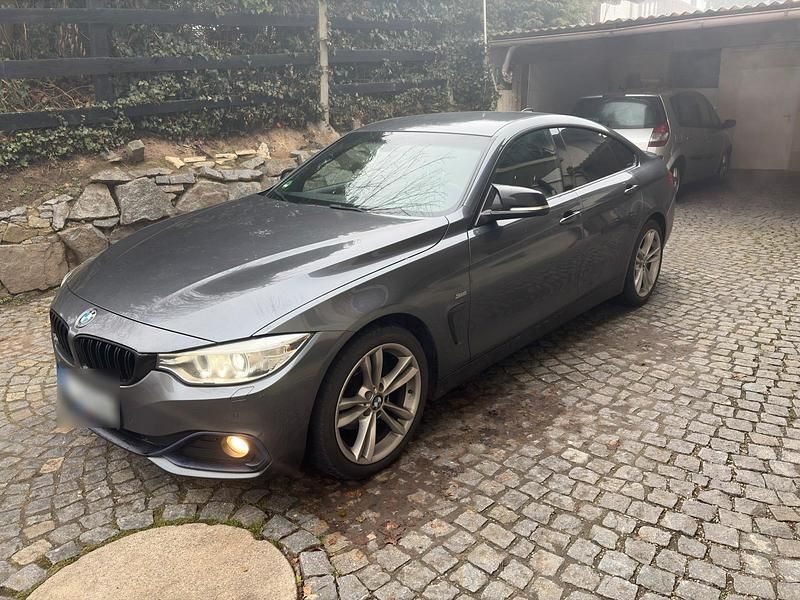 Gebraucht BMW 418 Sport Line 150 PS (110 kW) 2016 Schwarz Coupé