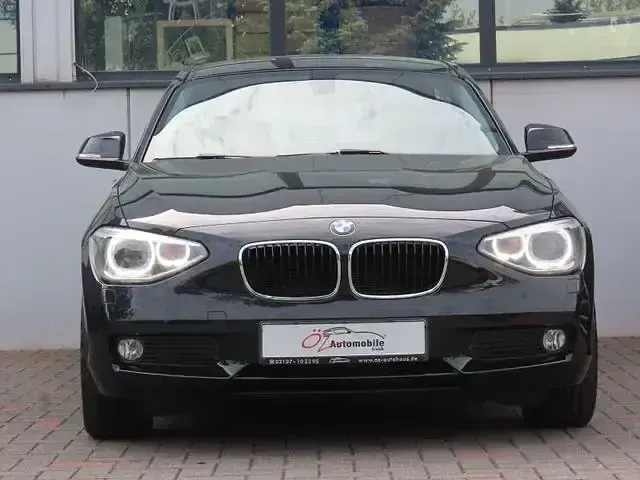 Gebraucht BMW 118 Advantage 143 PS (105 kW) 2014 Schwarz Kleinwagen