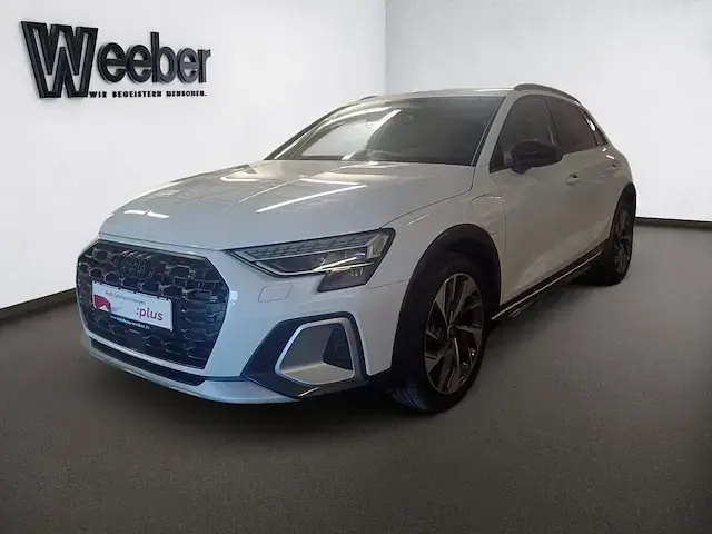 Gebraucht Audi A3 e-tron Comfort 204 PS (150 kW) 2026 Gletscherweiß metallic Kleinwagen