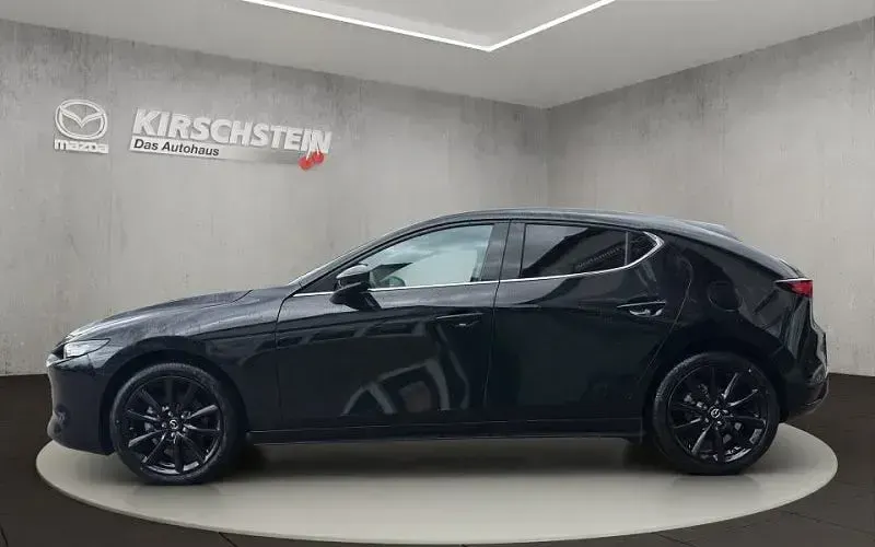 Nowe Mazda 3 Nagisa 186 KM (136 kW) 2025 Czarny Sedan/Limuzyna