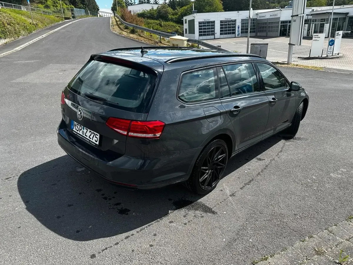 Używany VW Passat 150 KM (110 kW) 2019 Szary Kombi