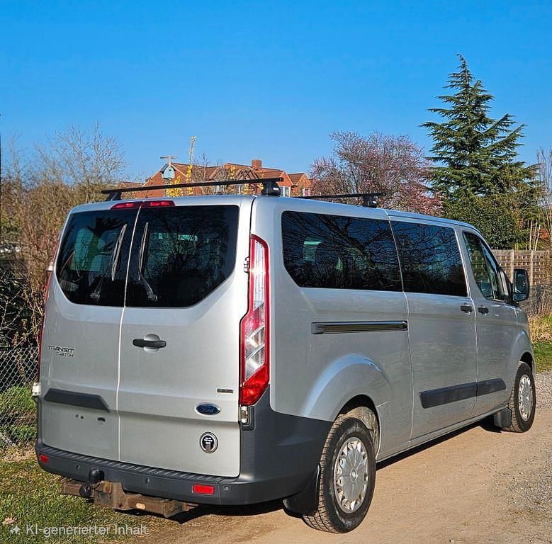 Gebraucht Ford Transit Custom 125 PS (91 kW) 2013 Silber Van / Kleinbus
