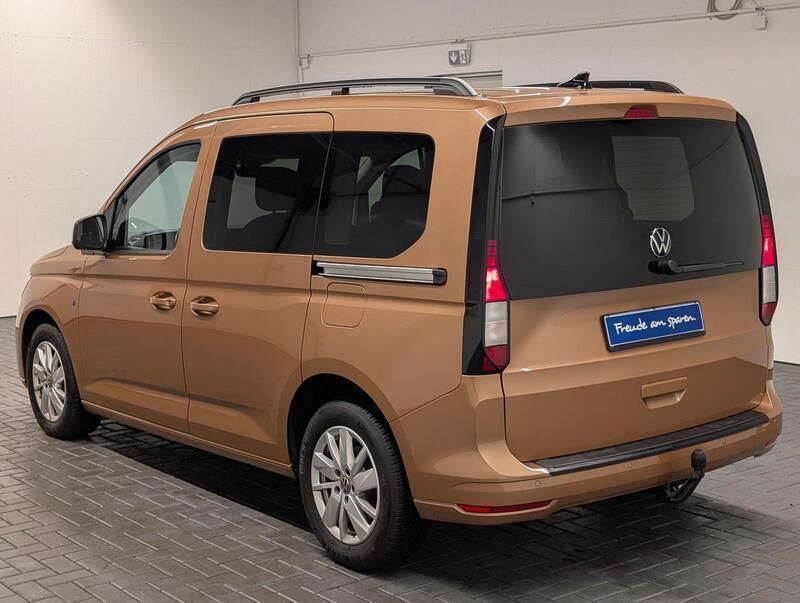 Gebraucht VW Caddy 122 PS (89 kW) 2023 Bronze (copper bronze) Van / Kleinbus
