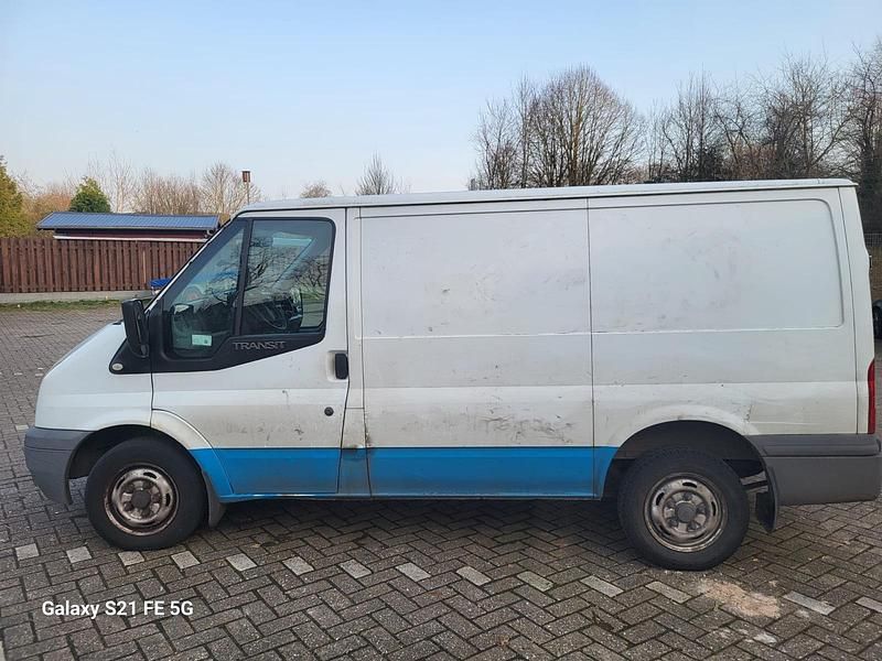 Gebraucht Ford Transit Tourneo 101 PS (74 kW) 2013 Weiß Van / Kleinbus