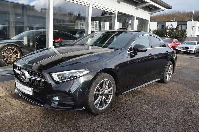 Obsidianschwarz metalliclack Gebraucht 2018 Mercedes CLS350 AMG Limousine | 29.990 € (Fairer Preis) - Bild 1/4