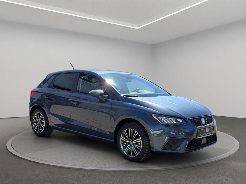 Gebraucht Seat Ibiza Style 95 PS (69 kW) 2025 Magnetic grau metallic Kleinwagen